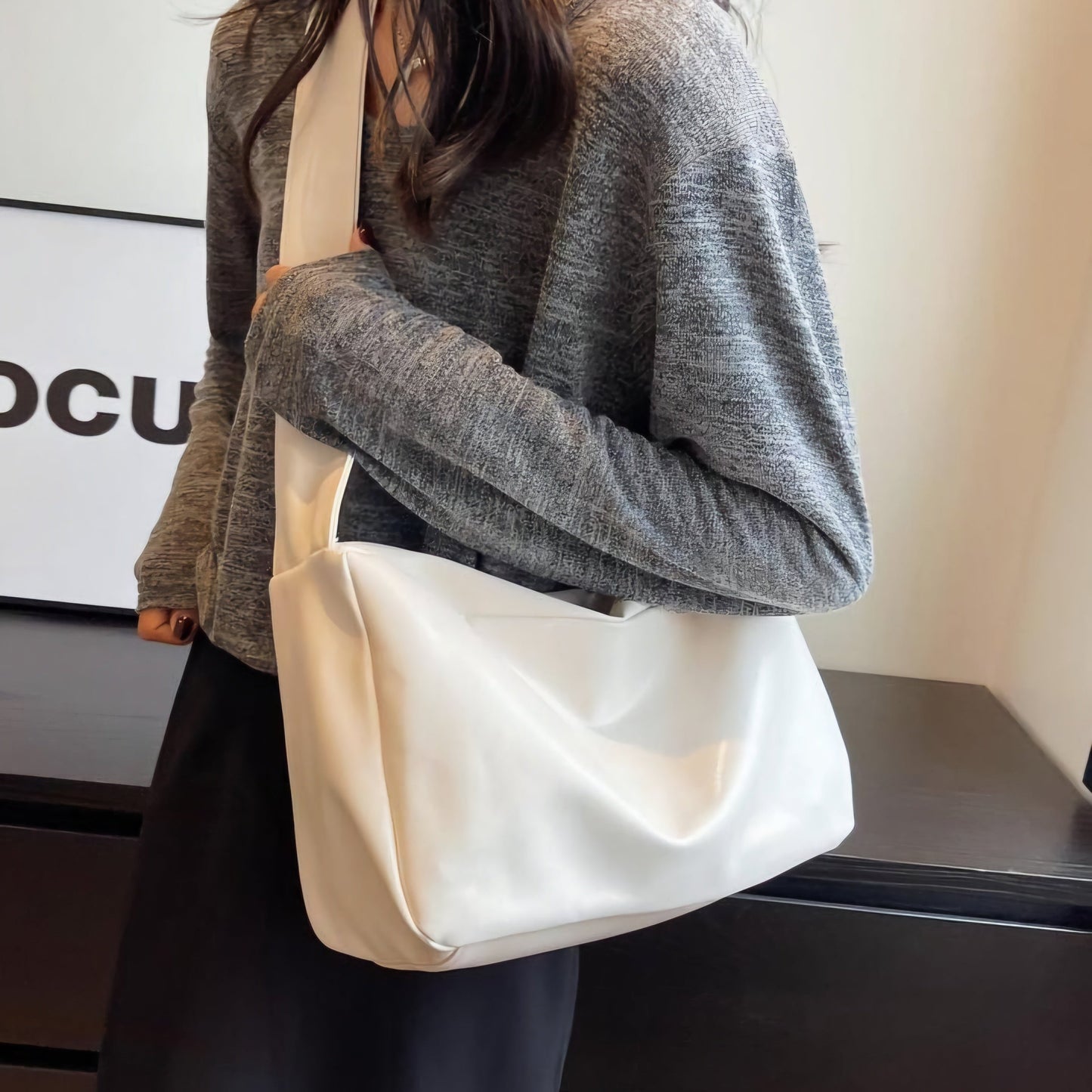 The Classic Blanc Tote, White