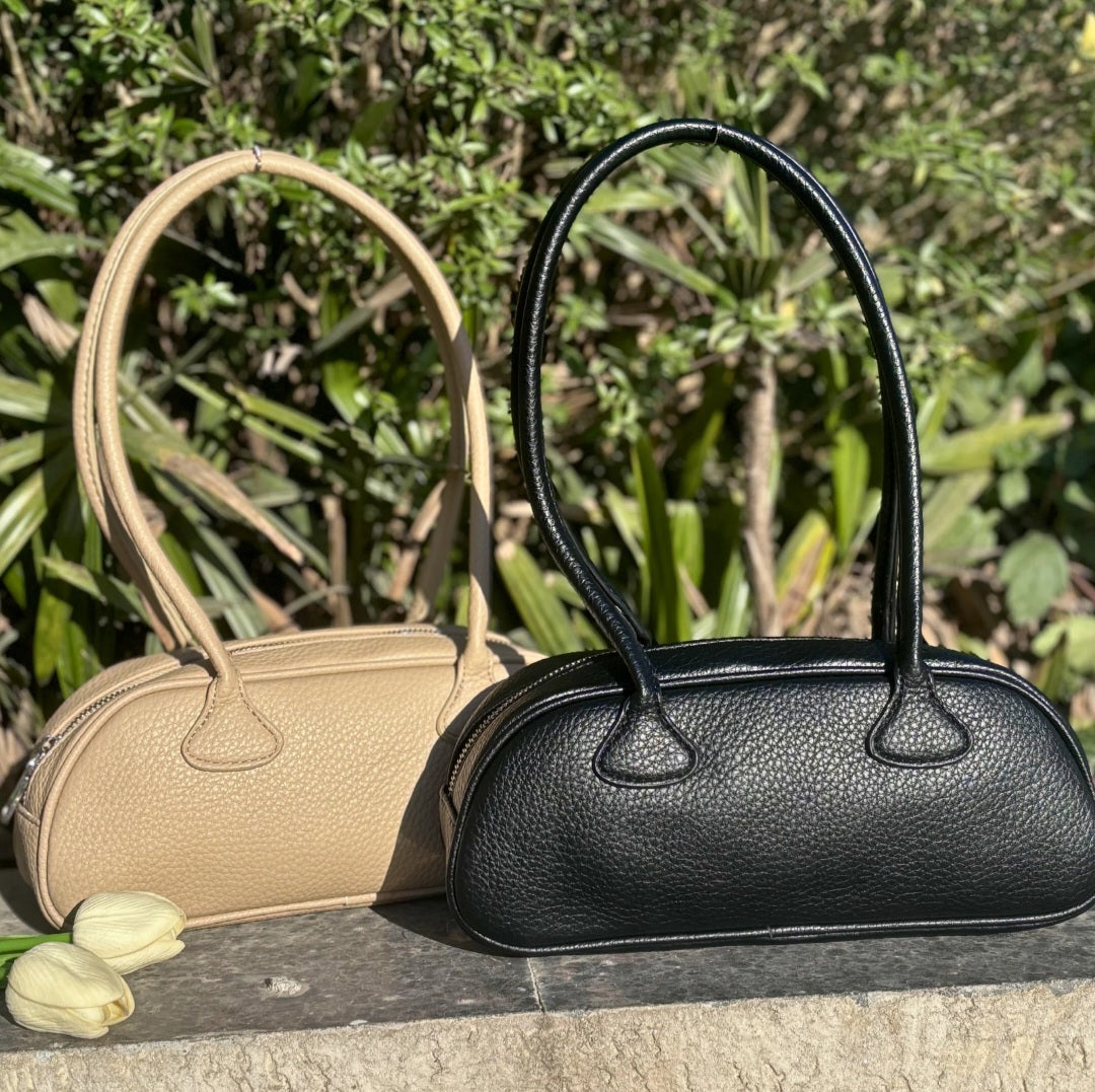 The Eterna Baguette, Shoulder Bag