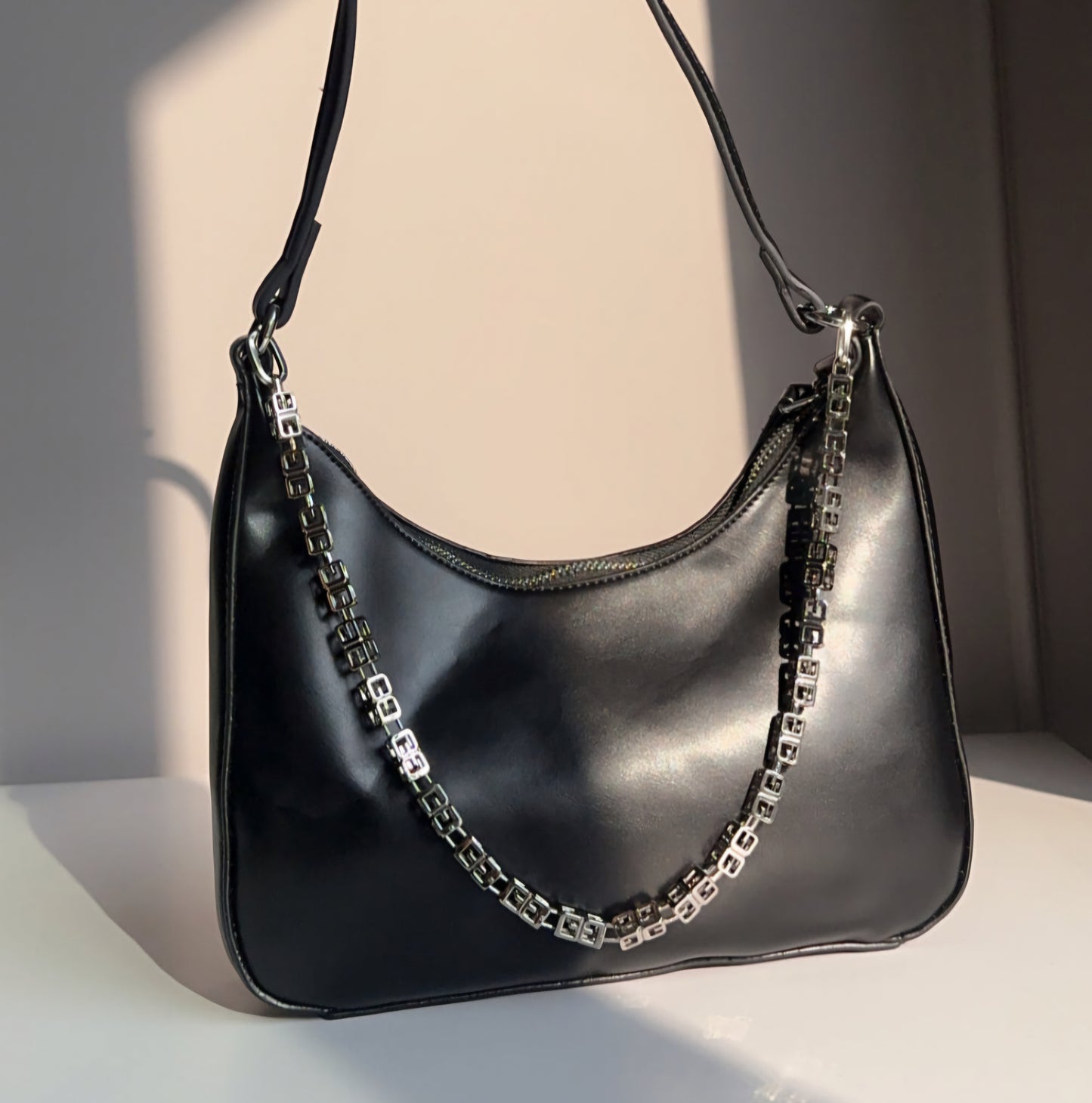 The Velora Chain Shoulder Bag, Black