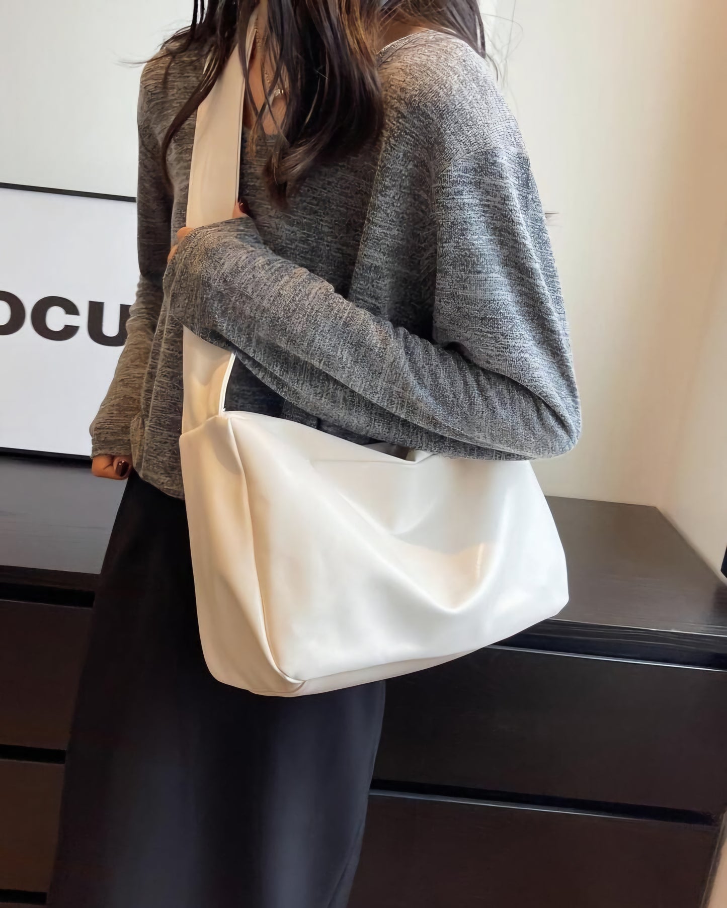 The Classic Blanc Tote, White