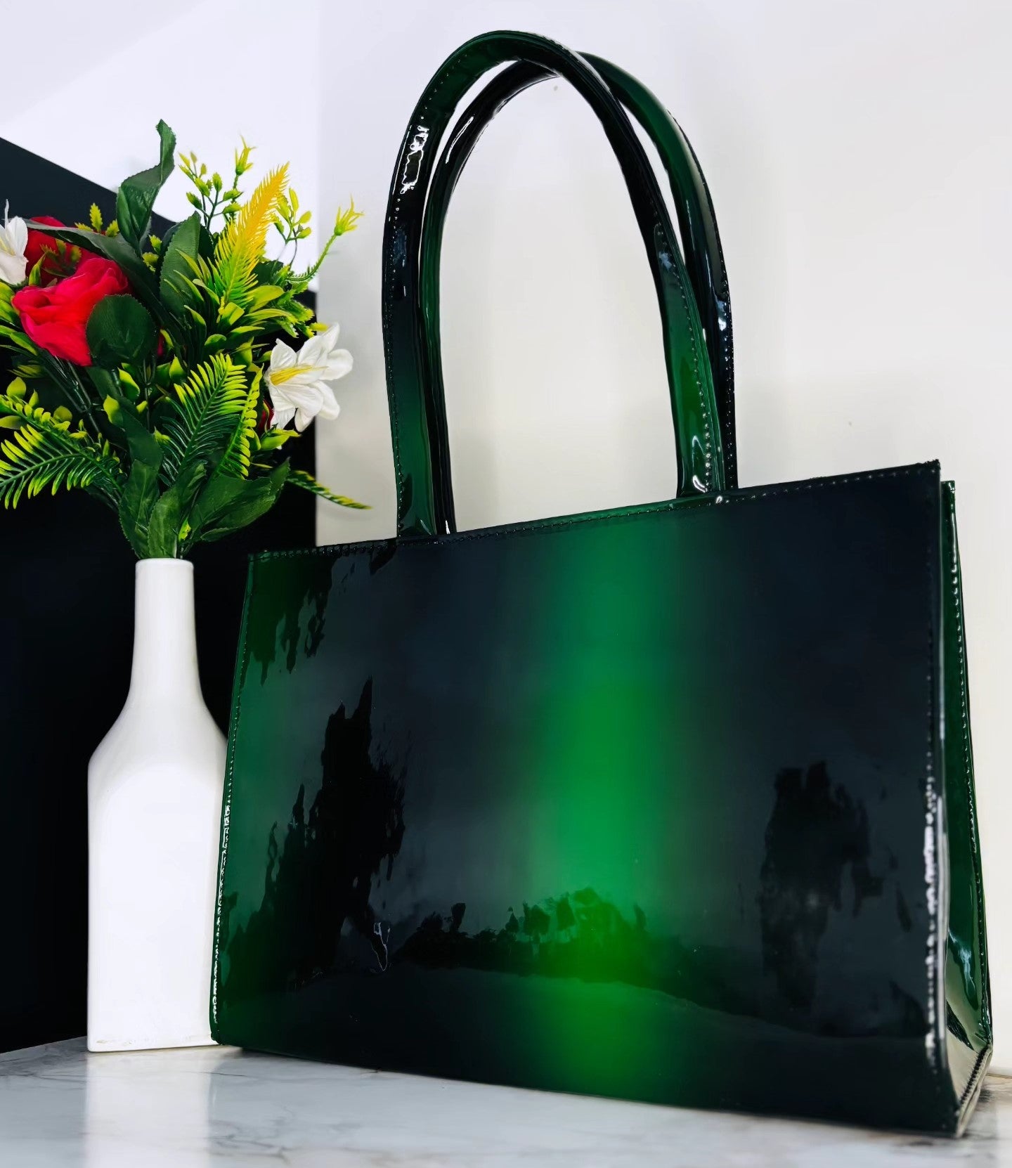 The Classy Gloss Tote Bag, Green